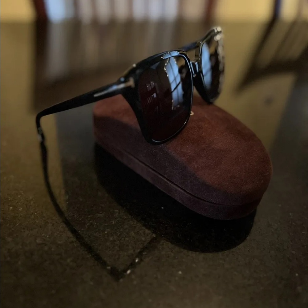 Tom Ford ‘Faye’ Sunglasses - Picture 2 of 15